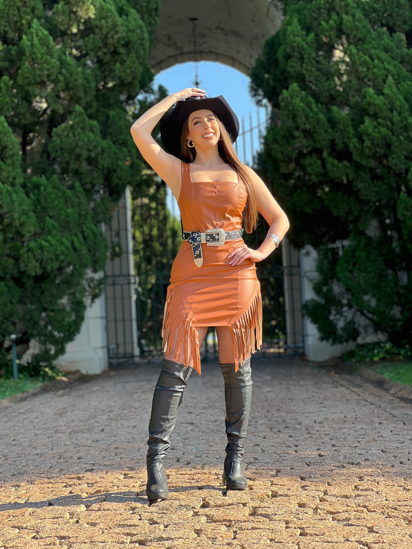 Vestido couro com franja