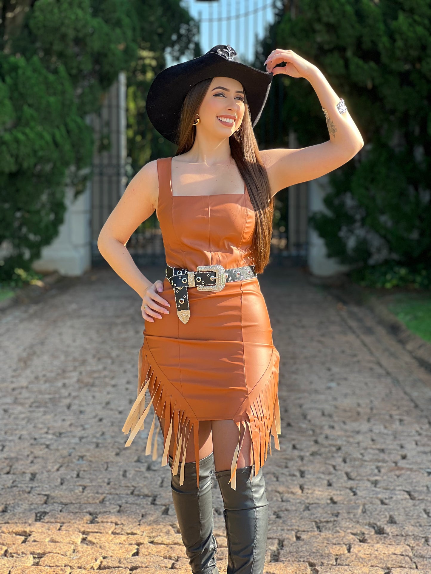 Vestido couro com franja