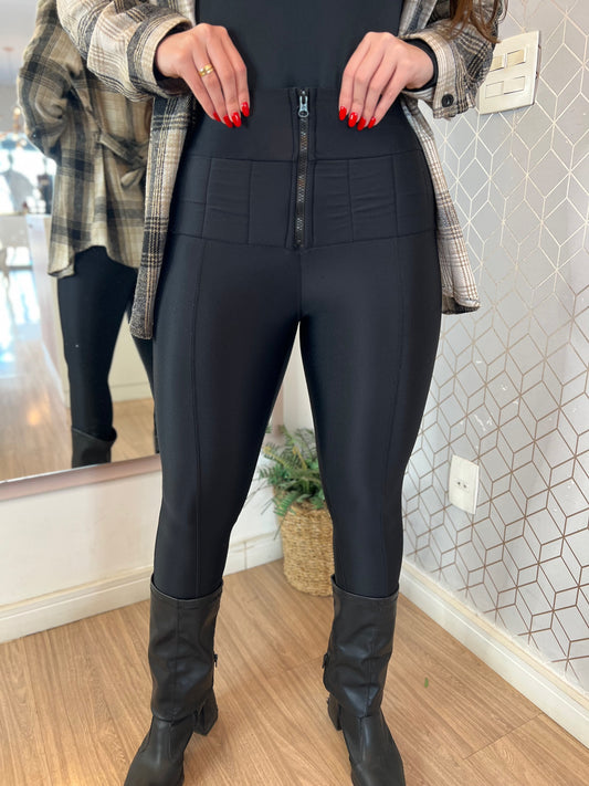 Calça Prada lipo