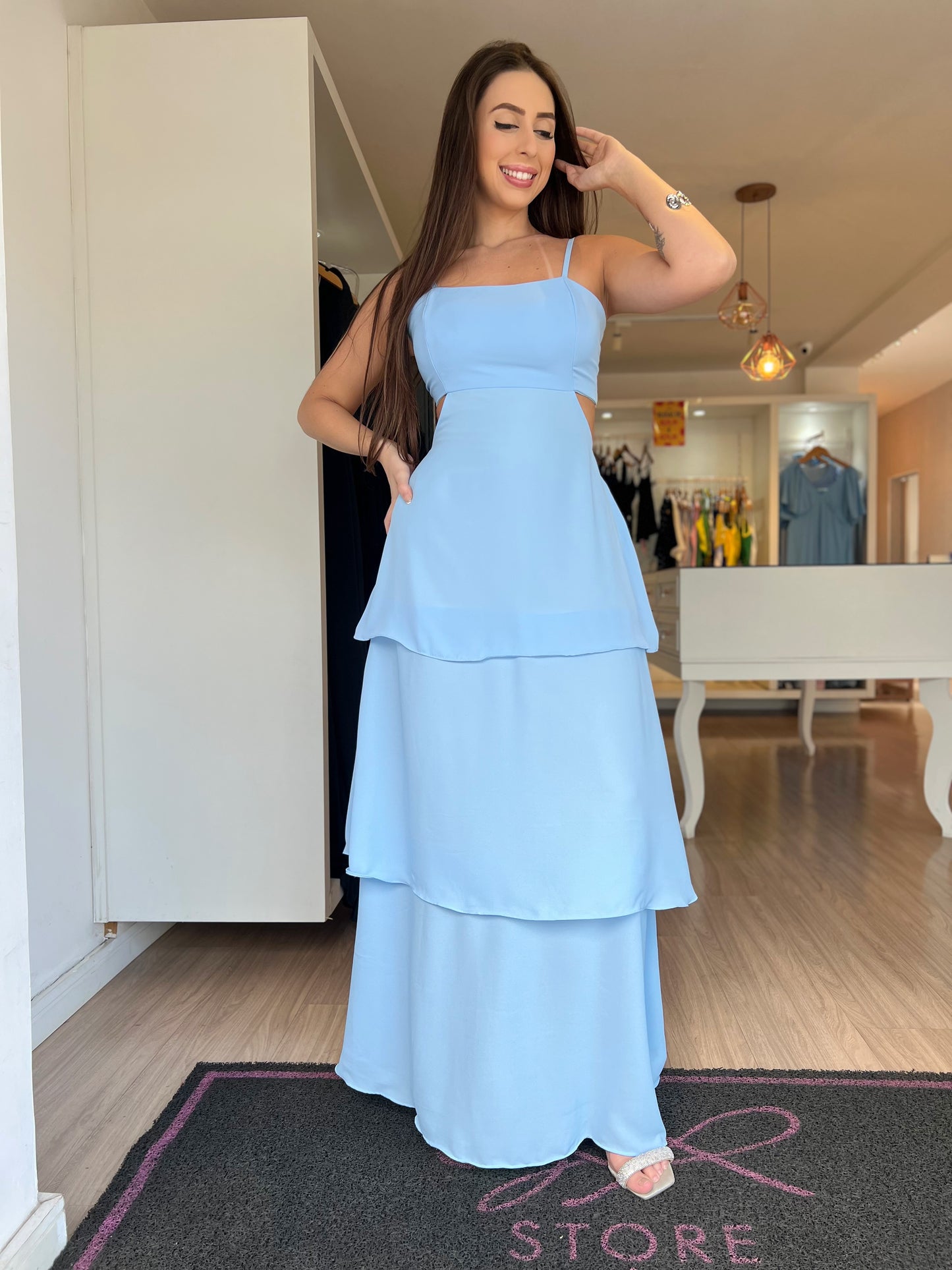 Vestido longo azul babado