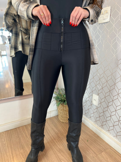 Calça Prada lipo