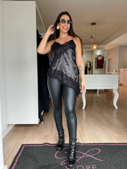 Calça couro flanelada
